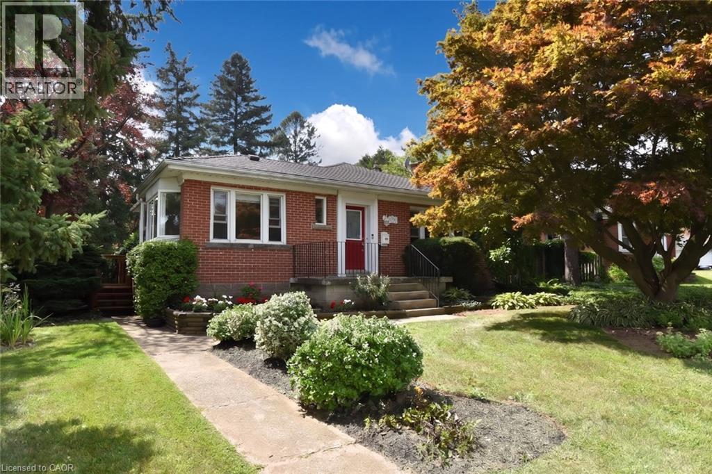 936 BOOTHMAN Avenue, Burlington, Ontario