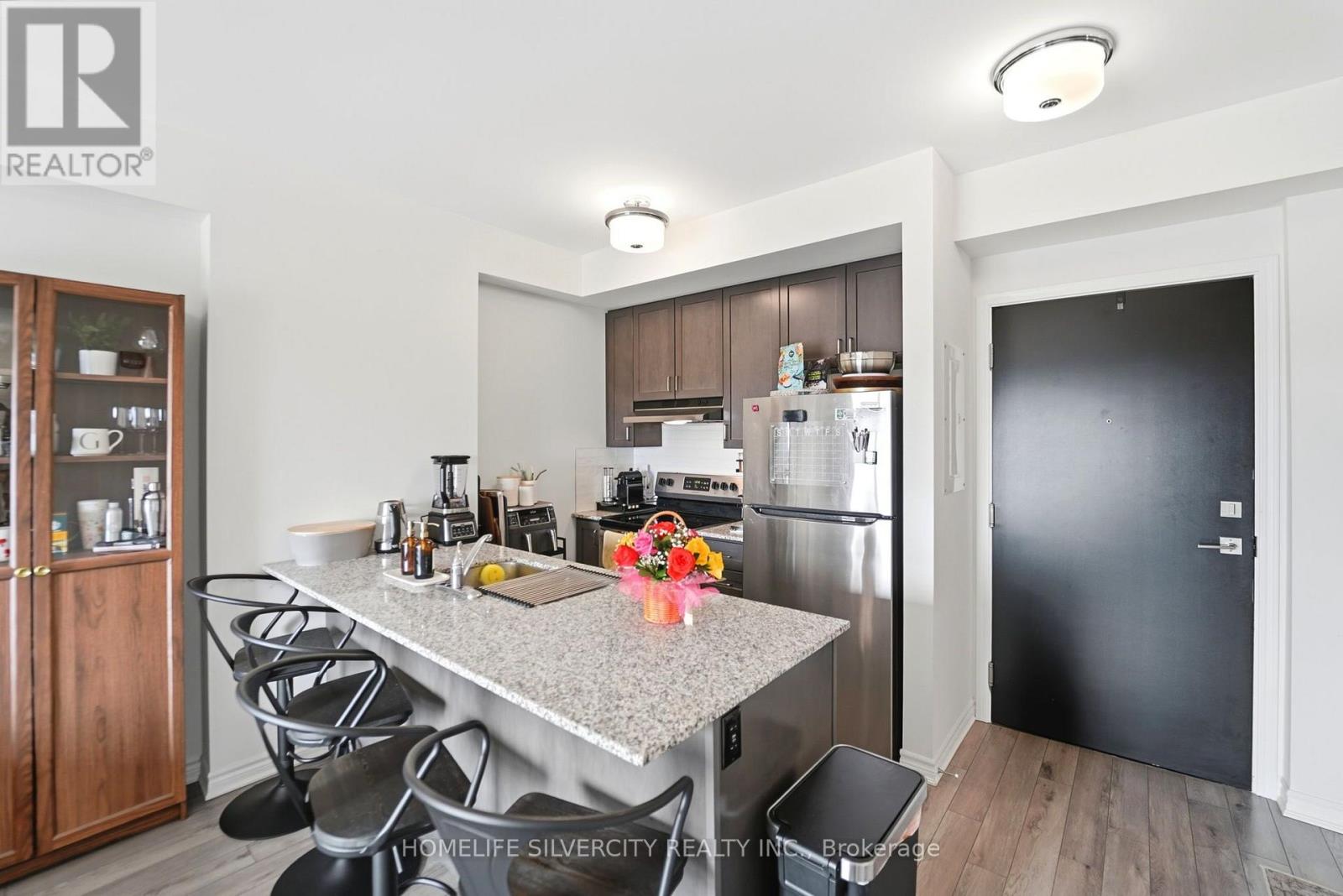 604 - 200 Lagerfeld Drive, Brampton, Ontario  L7A 5G5 - Photo 5 - W13725972