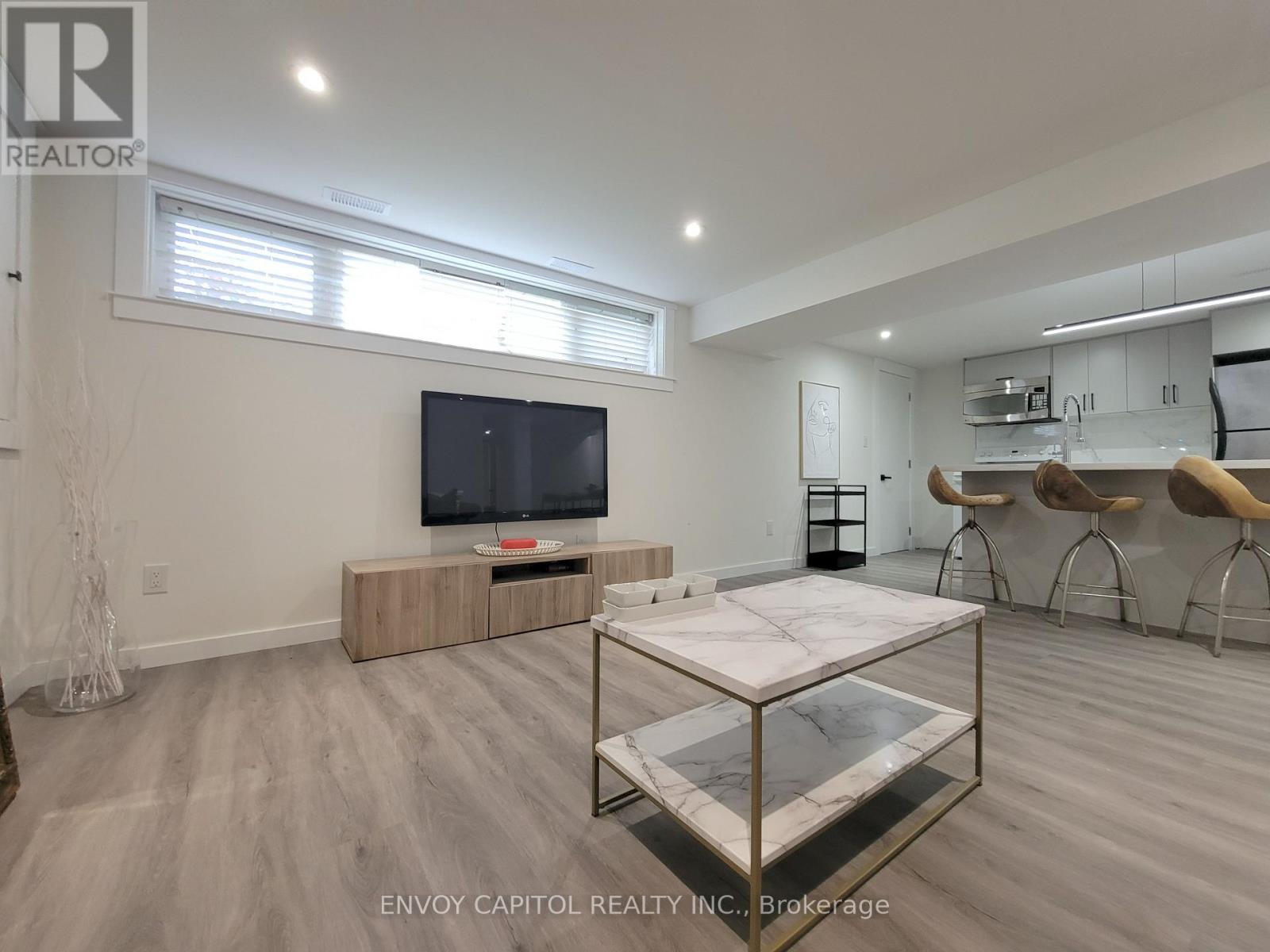 22 Bilardi Court, Hamilton, Ontario  L8H 3G3 - Photo 15 - X13725952