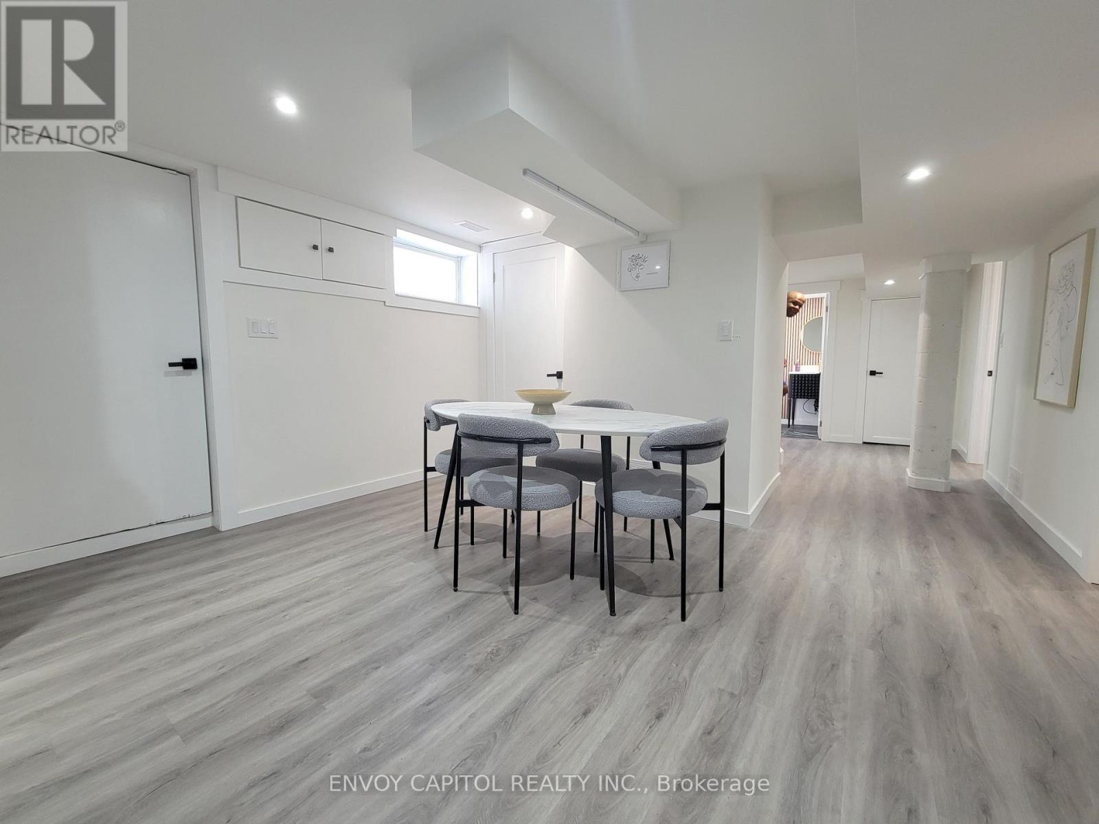 22 Bilardi Court, Hamilton, Ontario  L8H 3G3 - Photo 8 - X13725952