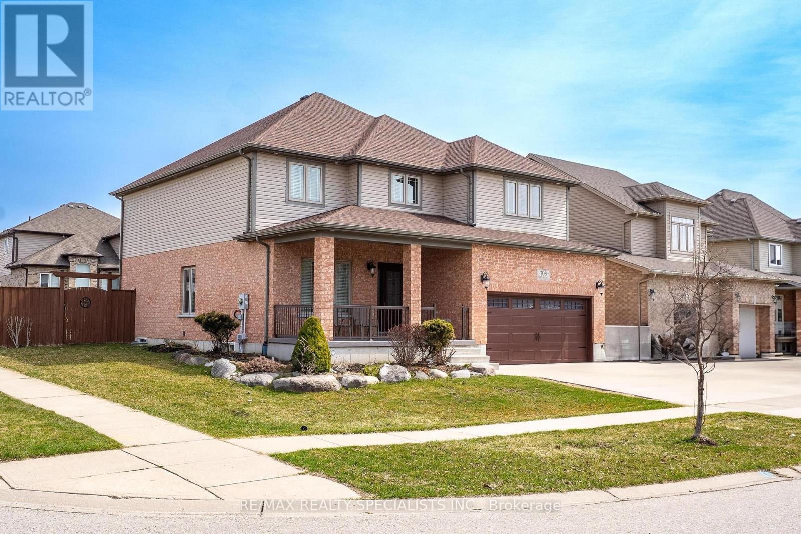 708 SPITFIRE STREET, Woodstock, Ontario
