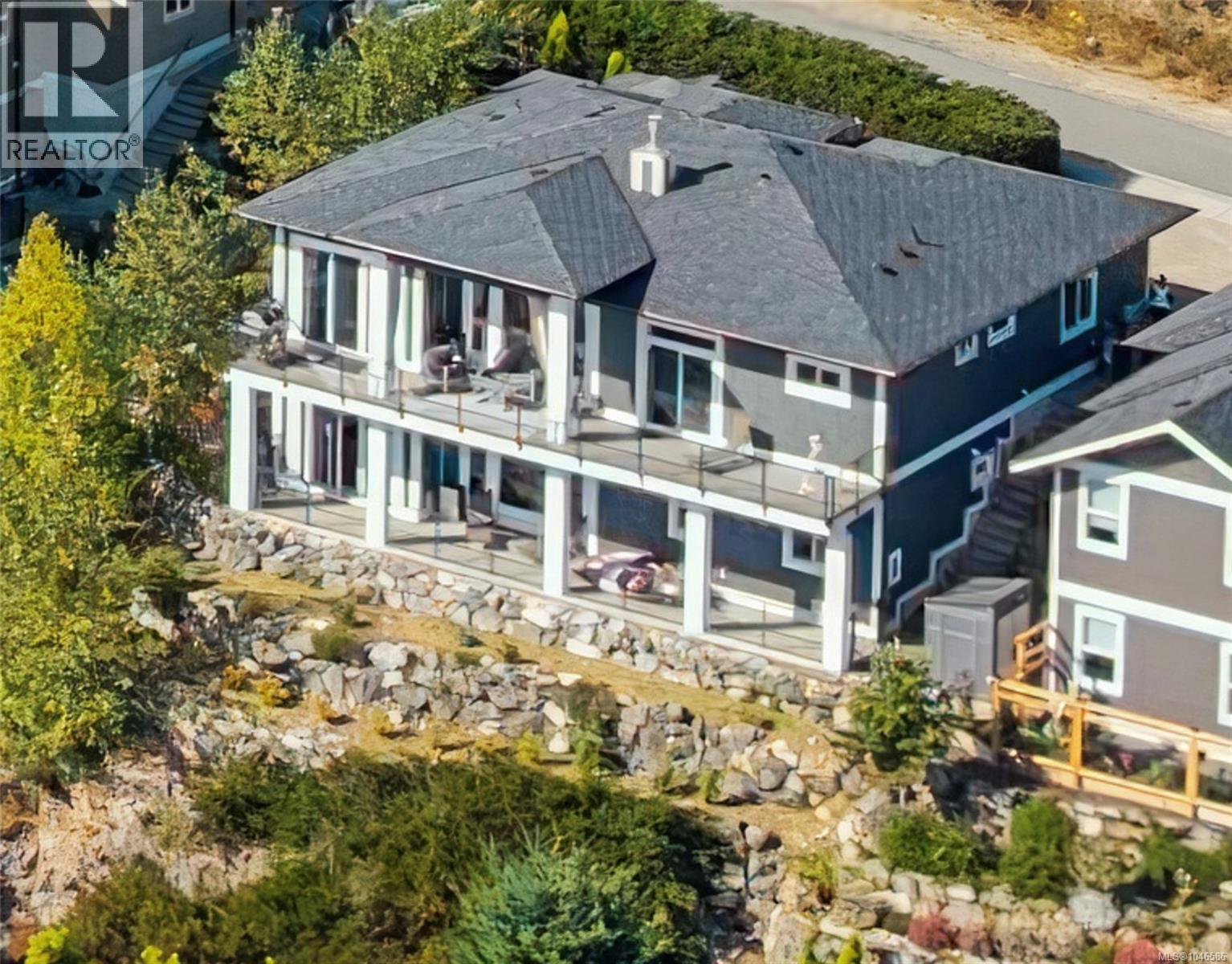 909 Hanington Rd, Ladysmith, British Columbia