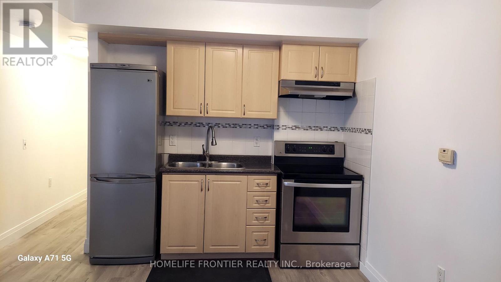 709 - 15 Maplewood Avenue, Toronto, Ontario  M6C 4B4 - Photo 7 - C13725234