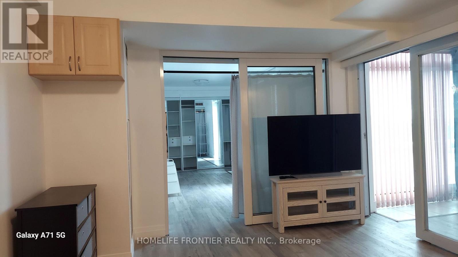 709 - 15 Maplewood Avenue, Toronto, Ontario  M6C 4B4 - Photo 8 - C13725234