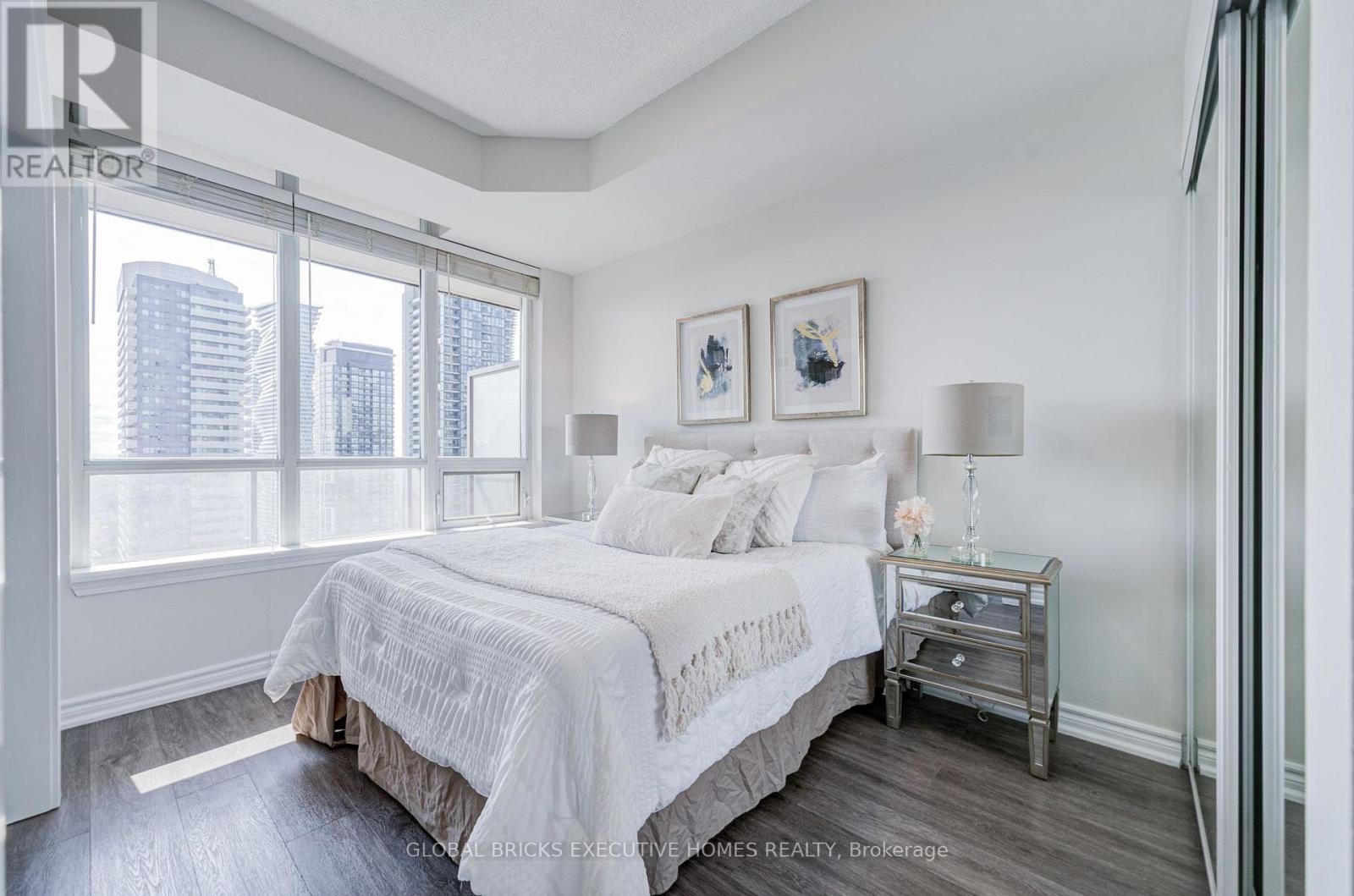 2911 - 388 Prince Of Wales Drive, Mississauga, Ontario  L5B 0A1 - Photo 16 - W13725974