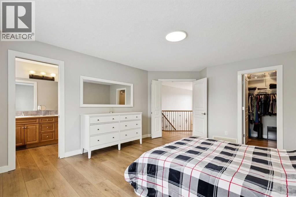 3 Tuscany Glen Green NW, Calgary, Alberta  T3L 2V8 - Photo 30 - A2340553
