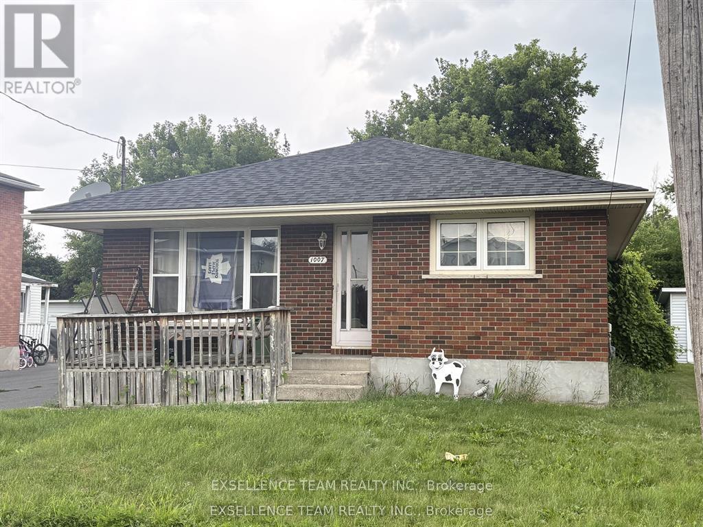 1007 GRAND AVENUE, Cornwall, Ontario