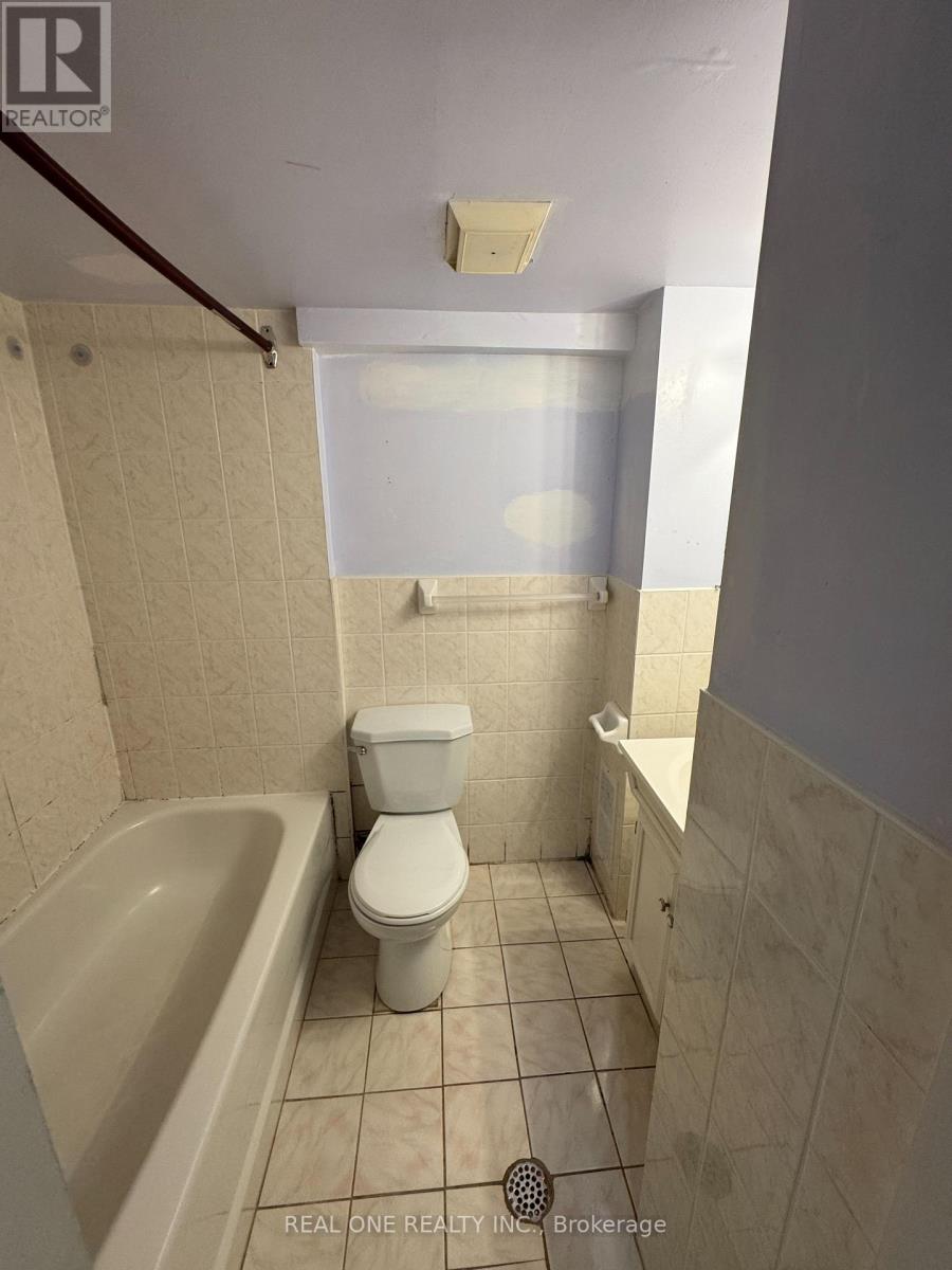 16 - 72 Dusay Place, Toronto, Ontario  M1W 2N2 - Photo 19 - E13725990