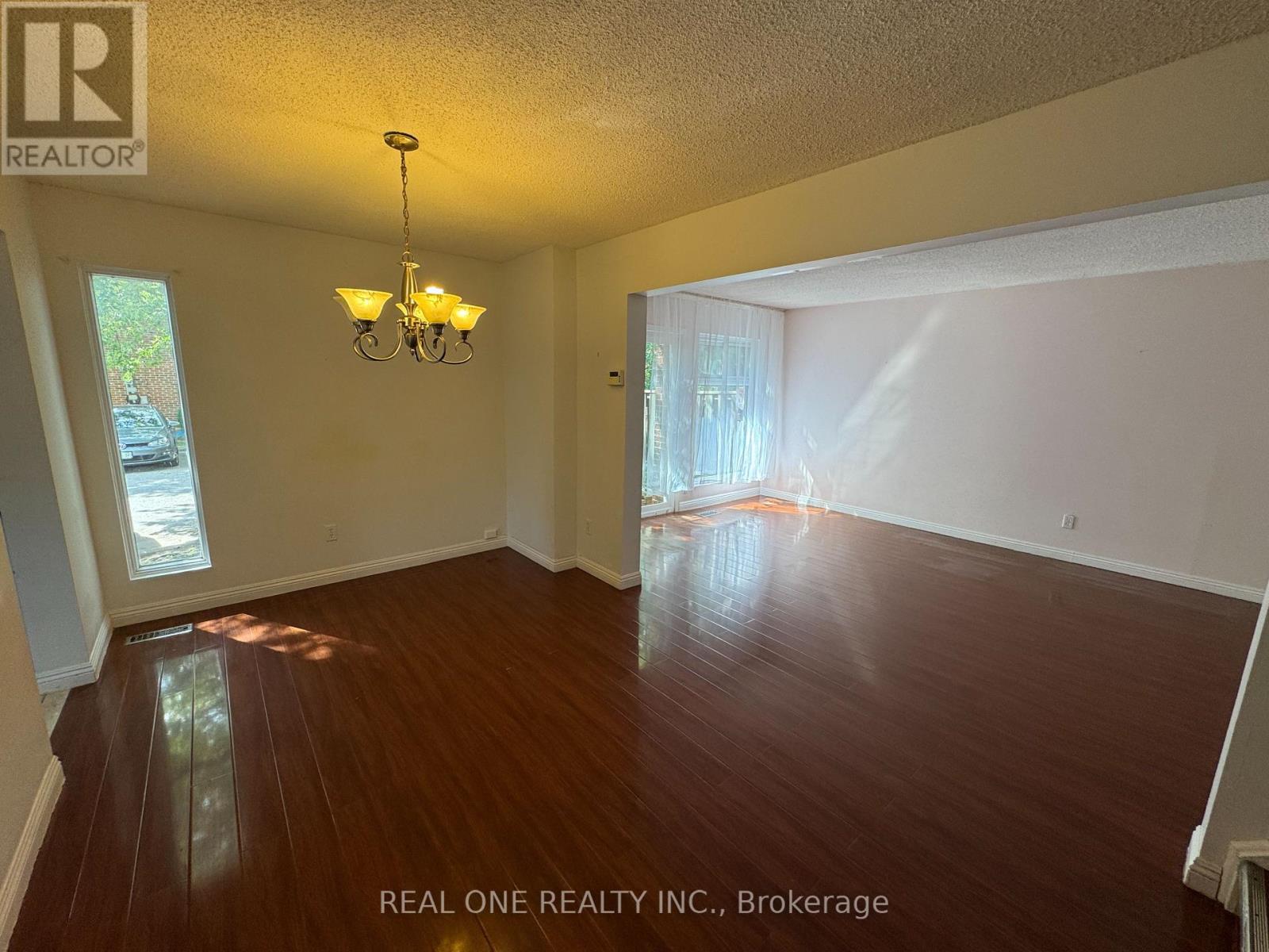 16 - 72 Dusay Place, Toronto, Ontario  M1W 2N2 - Photo 5 - E13725990