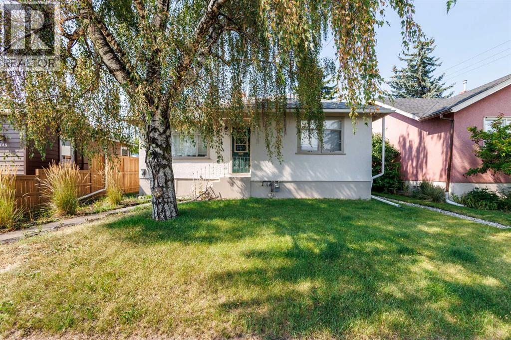 1741 24 Street SW, Calgary, Alberta  T3C 1J2 - Photo 1 - A2340592
