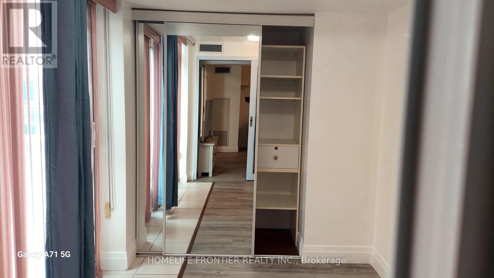 709 - 15 Maplewood Avenue, Toronto, Ontario  M6C 4B4 - Photo 16 - C13725234