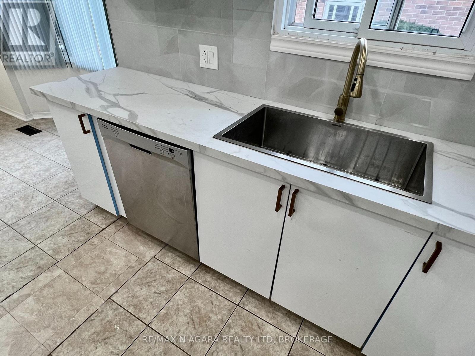6171 Charnwood Avenue, Niagara Falls, Ontario  L2H 2L5 - Photo 11 - X13713162