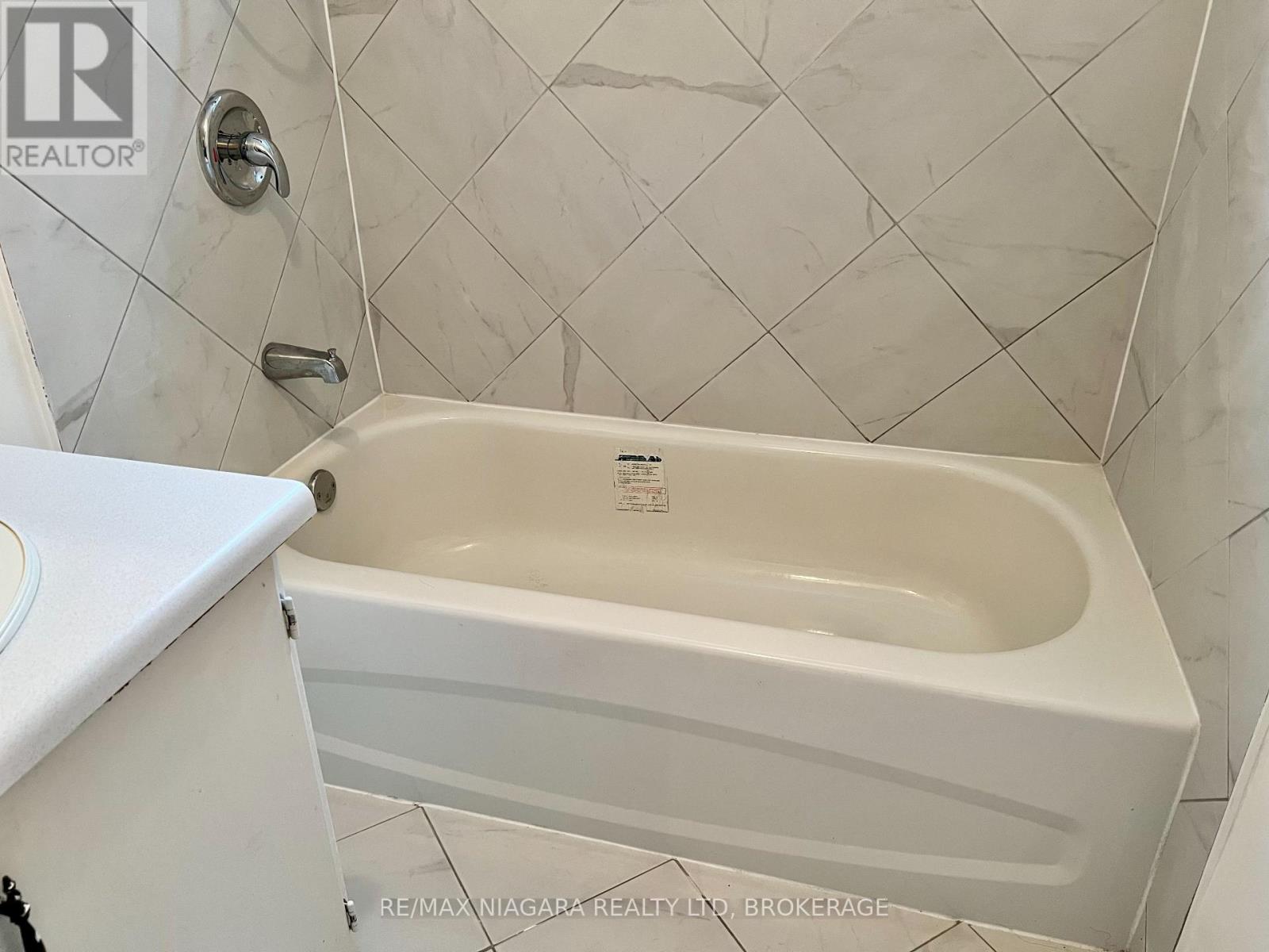 6171 Charnwood Avenue, Niagara Falls, Ontario  L2H 2L5 - Photo 36 - X13713162