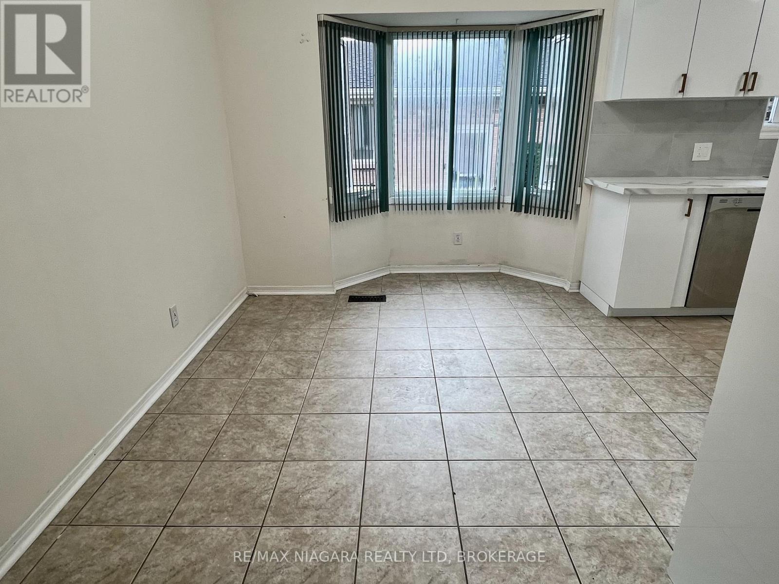 6171 Charnwood Avenue, Niagara Falls, Ontario  L2H 2L5 - Photo 6 - X13713162