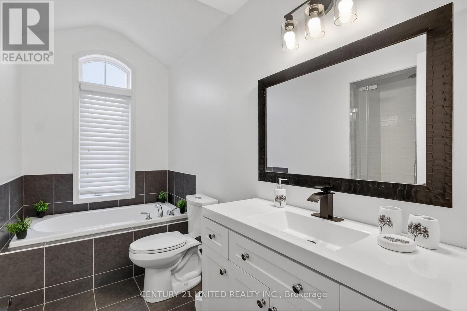 696 Fisher Street, Cobourg, Ontario  K9A 0H3 - Photo 27 - X13136622