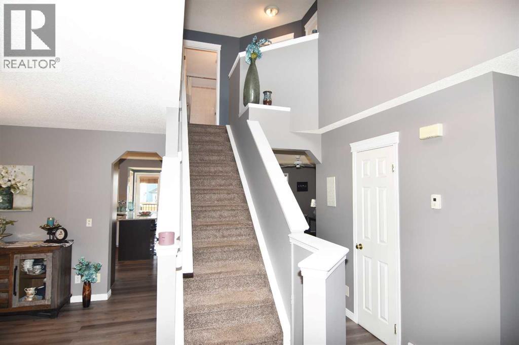 12 Country Hills Gate NW, Calgary, Alberta  T3K 5C8 - Photo 8 - A2340057