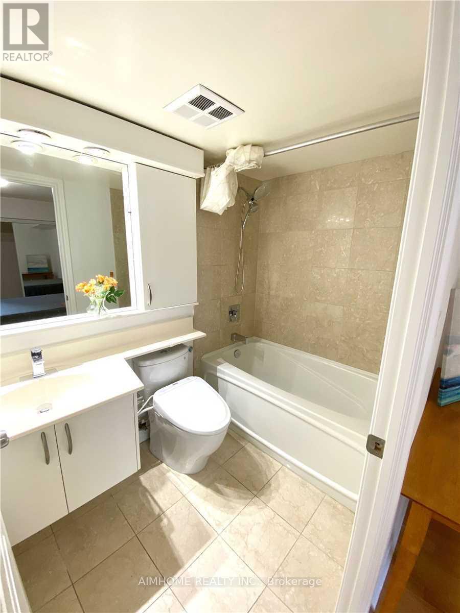 301 - 801 Bay Street, Toronto, Ontario M5S 1Y9 - Photo 11 - C13720680