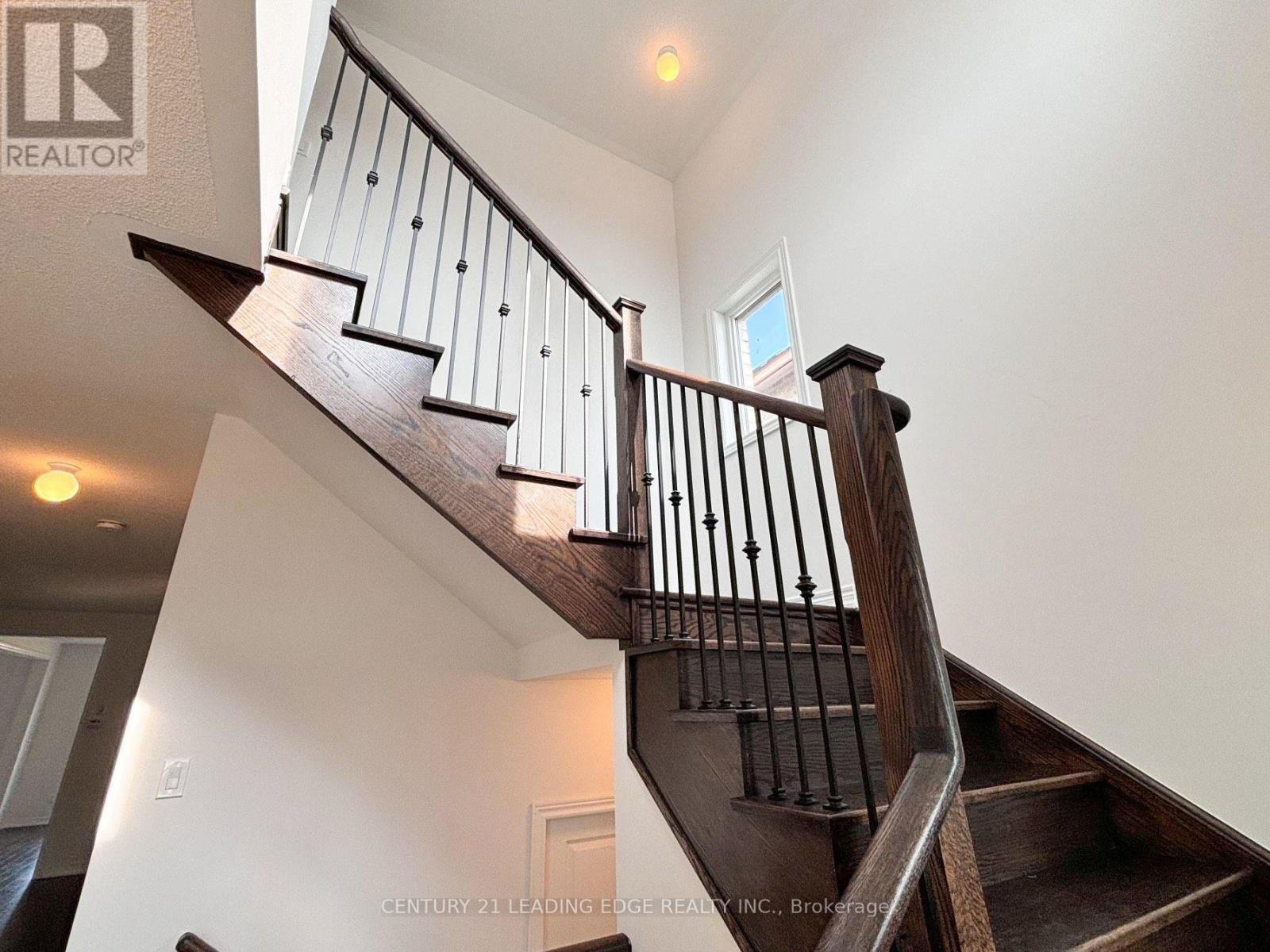19 Wakefield Boulevard, Essa, Ontario  L3W 0L7 - Photo 13 - N13726060