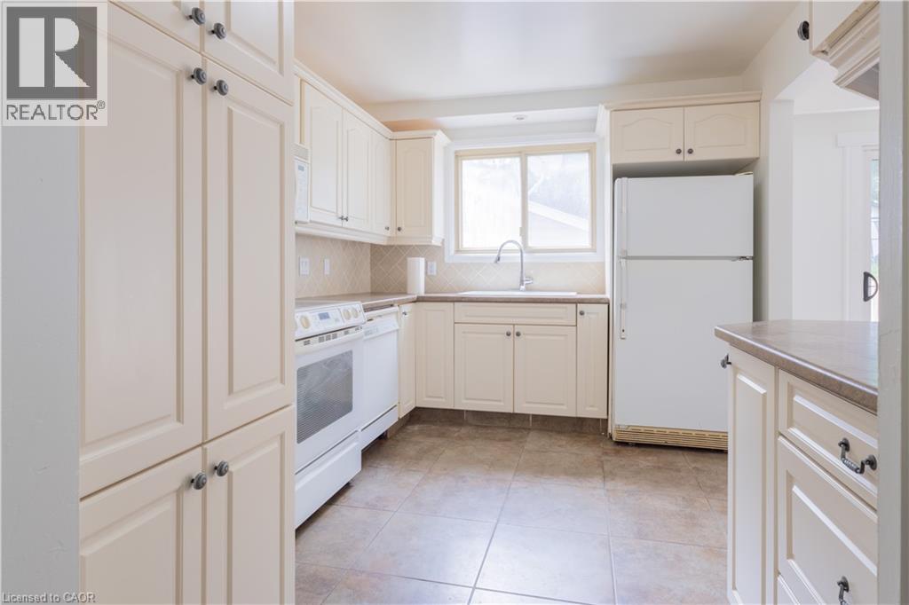 112 Shadeland Crescent, Kitchener, Ontario  N2M 2H9 - Photo 10 - 40857985
