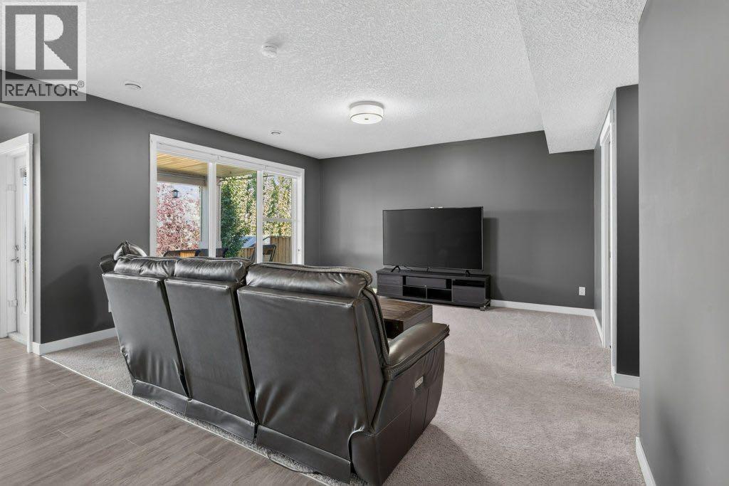 277 Jumping Pound Terrace, Cochrane, Alberta  T4C 0K4 - Photo 39 - A2340277