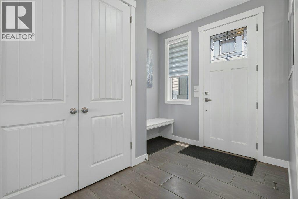 277 Jumping Pound Terrace, Cochrane, Alberta  T4C 0K4 - Photo 2 - A2340277