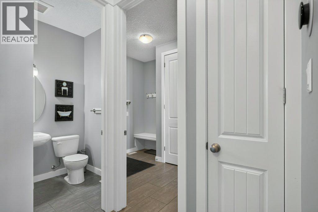 277 Jumping Pound Terrace, Cochrane, Alberta  T4C 0K4 - Photo 17 - A2340277
