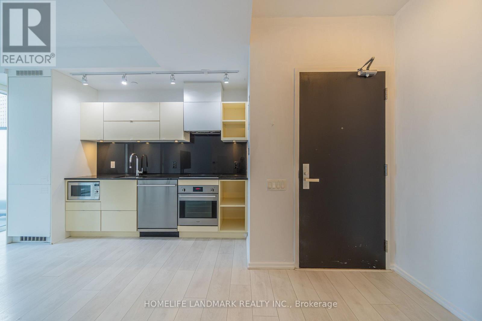 1512 - 125 PETER STREET, Toronto, Ontario