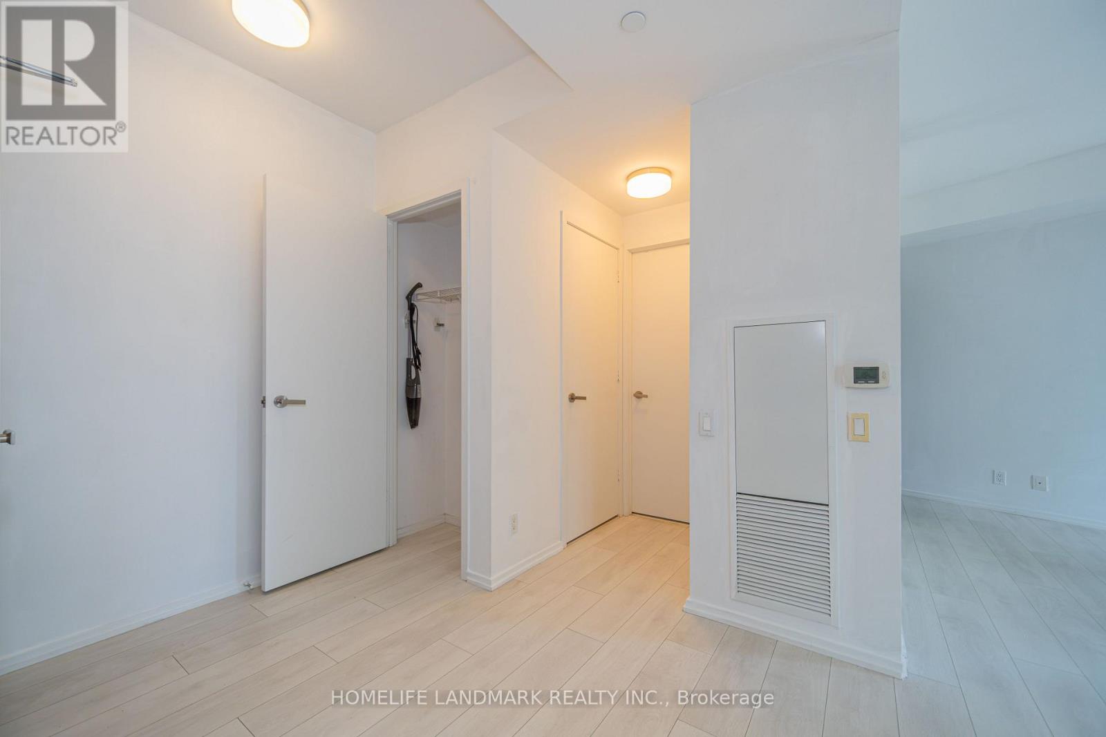 1512 - 125 Peter Street, Toronto, Ontario M5V 0M2 - Photo 5 - C13726064