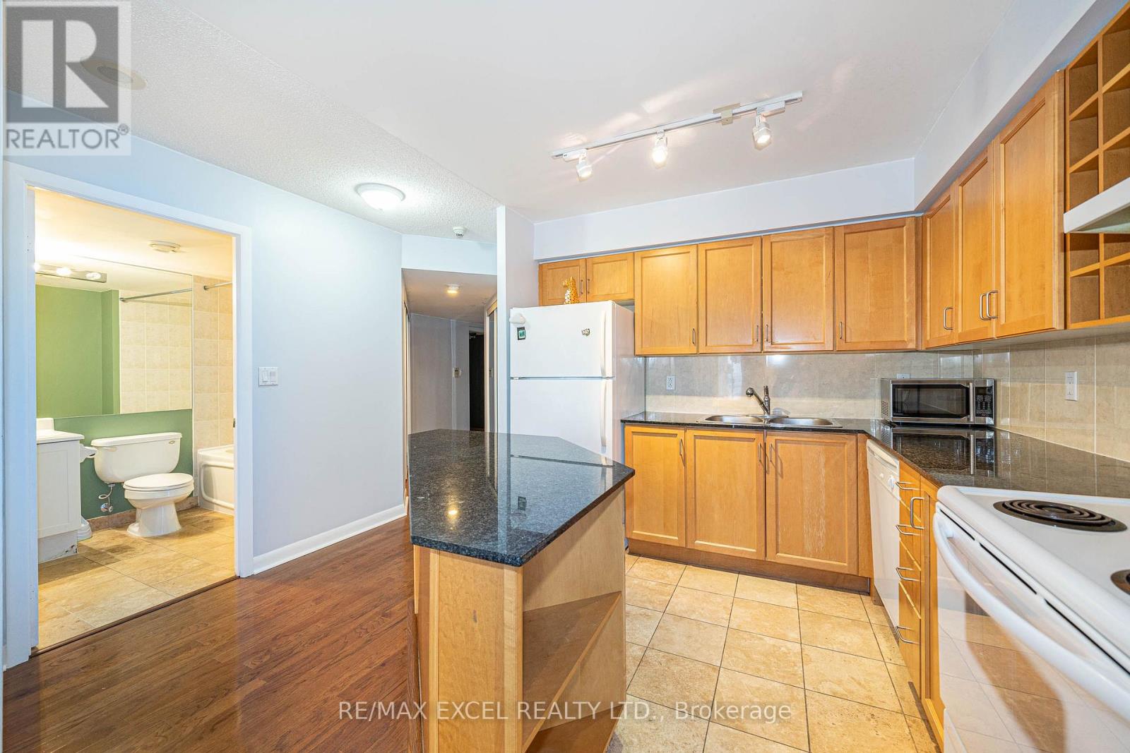 2108 - 210 Victoria Street, Toronto, Ontario M5B 2R3 - Photo 10 - C13726076
