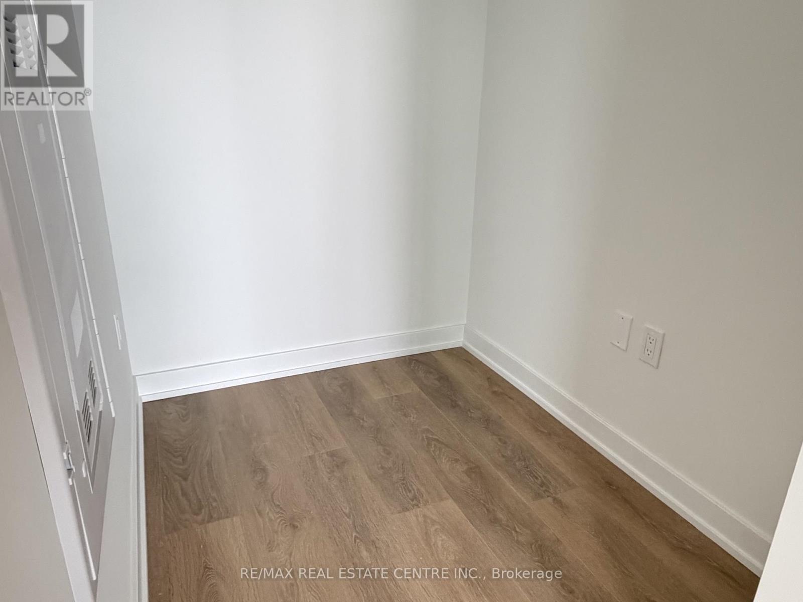 2602 - 1 Fairview Road E, Mississauga, Ontario  L5A 0B4 - Photo 11 - W13726072