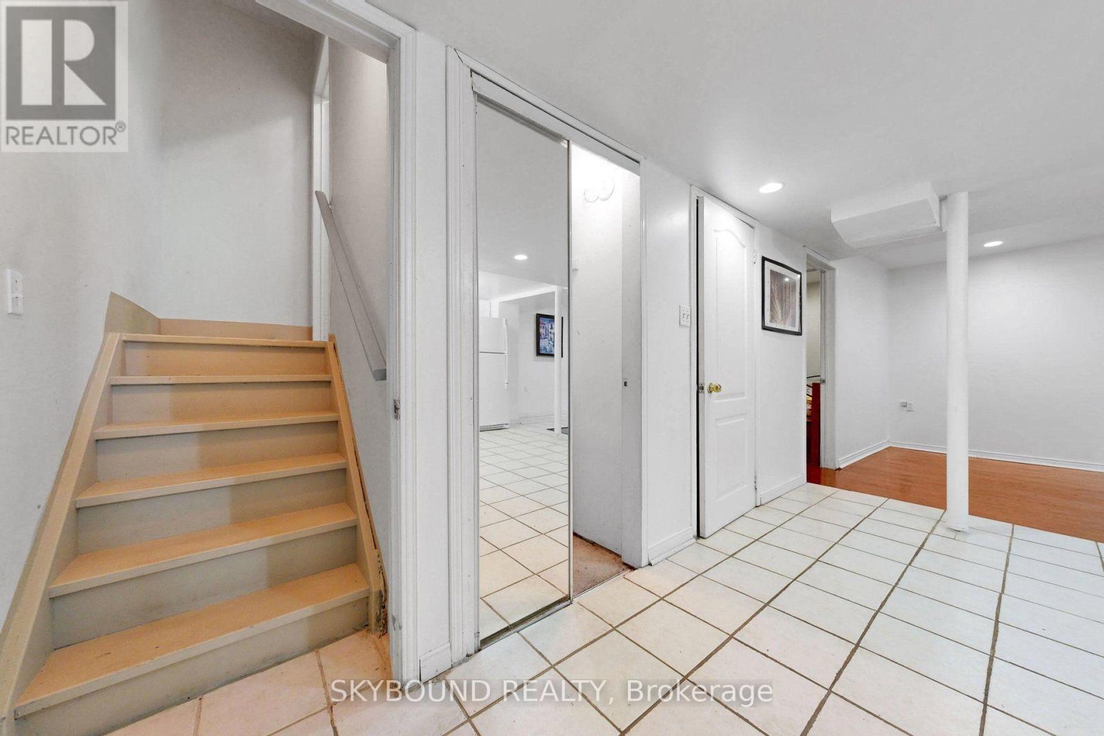 5925 Manzanillo Crescent, Mississauga, Ontario L5M 6Y6 - Photo 33 - W13726092