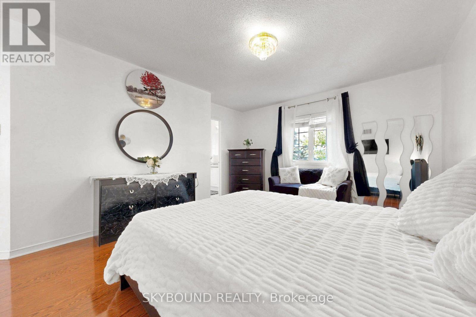 5925 Manzanillo Crescent, Mississauga, Ontario L5M 6Y6 - Photo 21 - W13726092