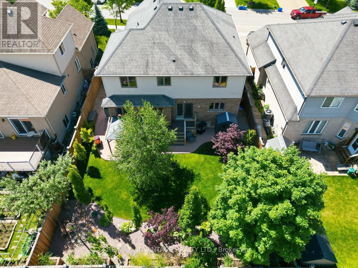 764 Eclipse Walk, London North, Ontario N5X 0K1 - Photo 2 - X13491482