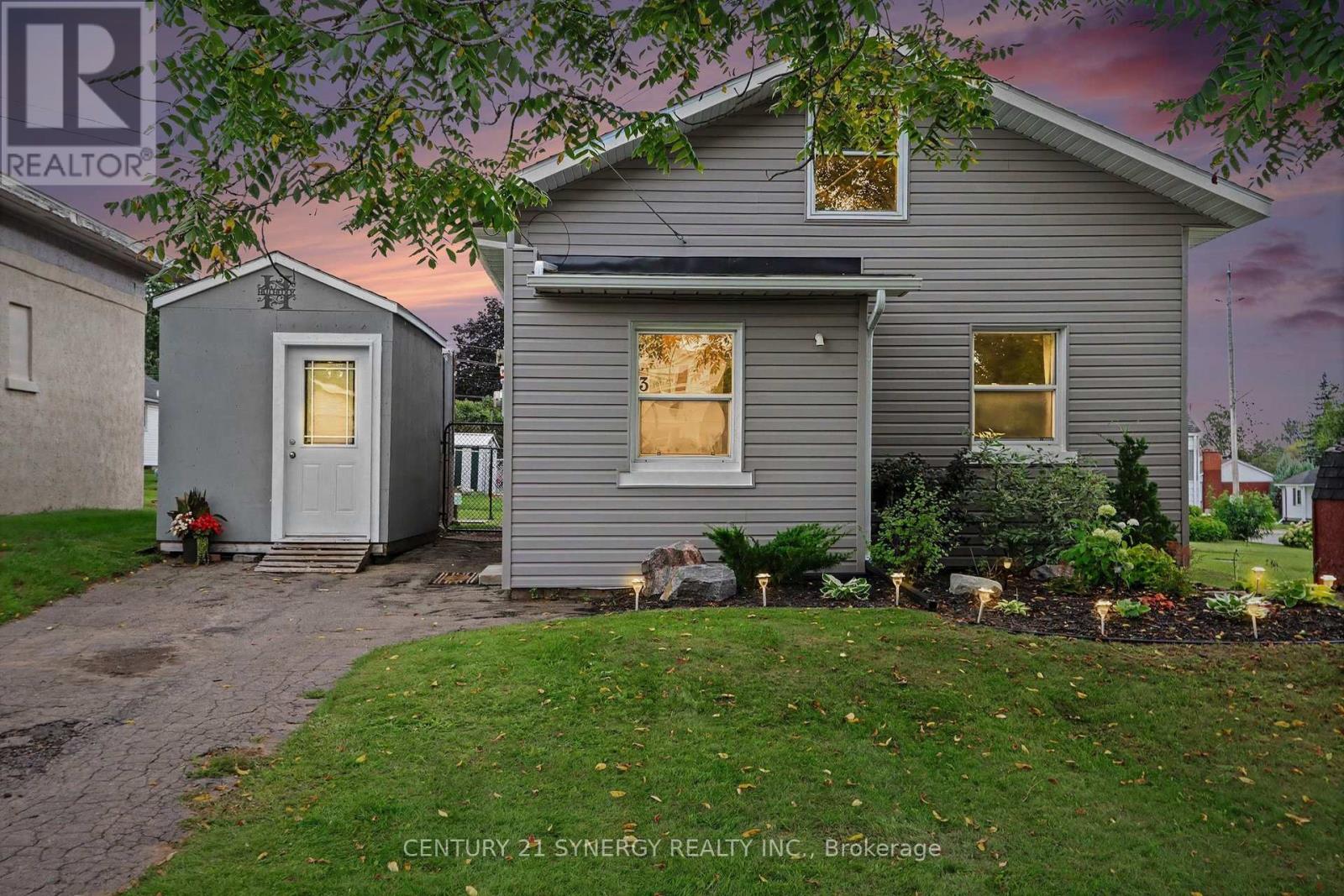 3 MCKENZIE AVENUE, Smiths Falls, Ontario