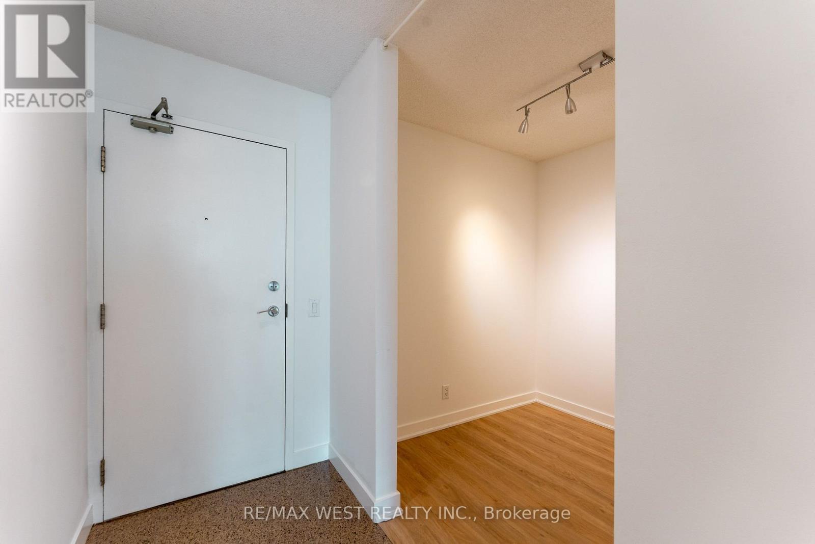 2509 - 373 Front Street, Toronto, Ontario  M5V 3R7 - Photo 18 - C13446674
