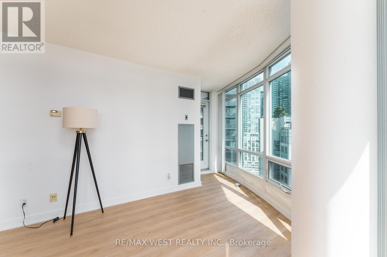 2509 - 373 Front Street, Toronto, Ontario  M5V 3R7 - Photo 35 - C13446674
