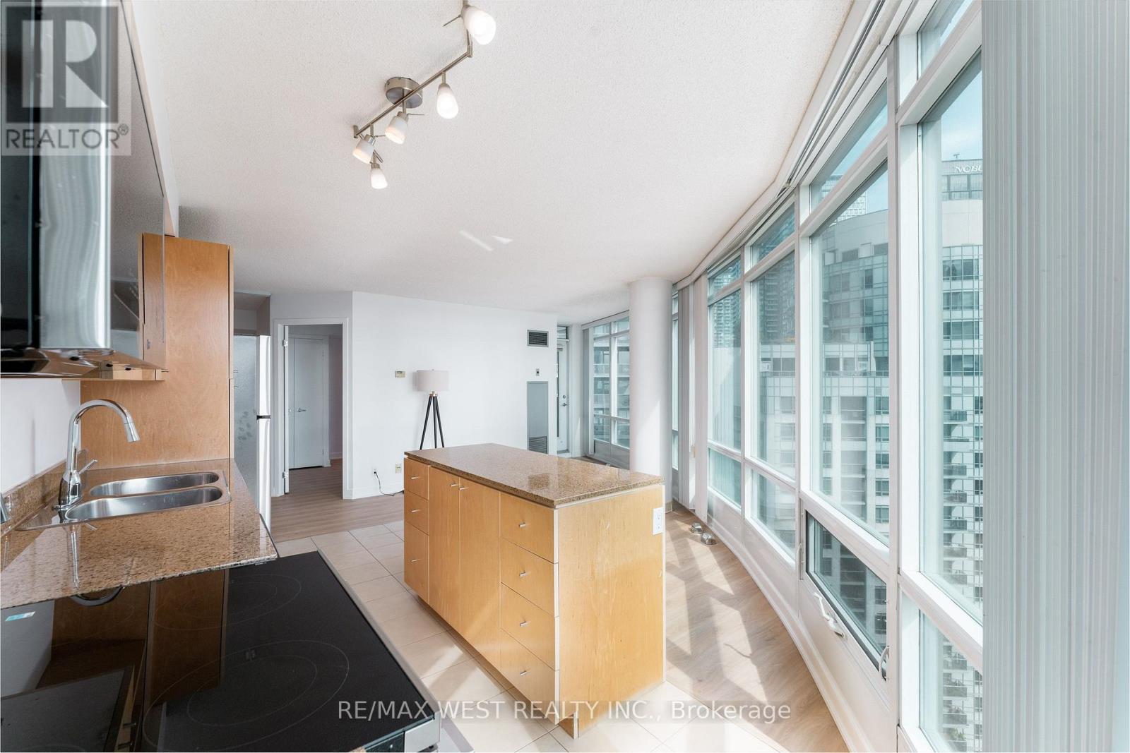 2509 - 373 Front Street, Toronto, Ontario  M5V 3R7 - Photo 34 - C13446674