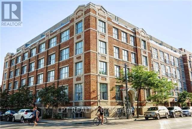 414 - 955 QUEEN STREET W, Toronto, Ontario
