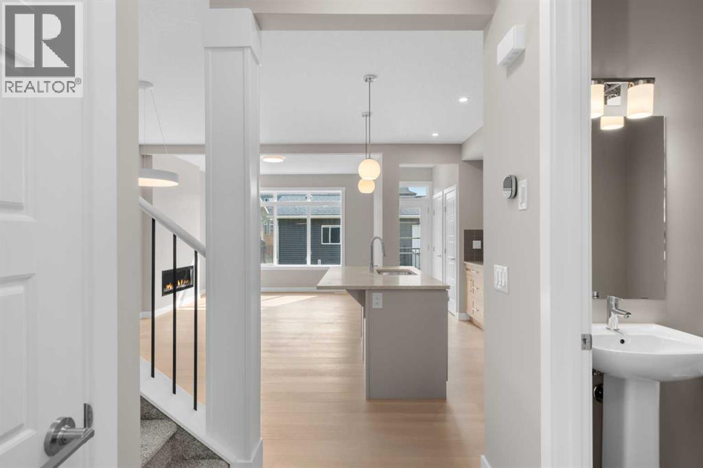 408 Sora Boulevard SE, Calgary, Alberta  T3S 0M2 - Photo 2 - A2336372