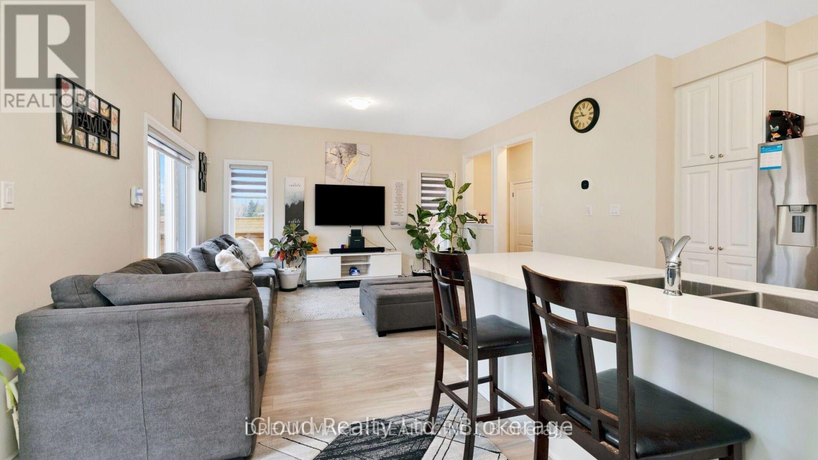 73 Lorne Thomas Place, New Tecumseth, Ontario  L9R 0V8 - Photo 18 - N13726126