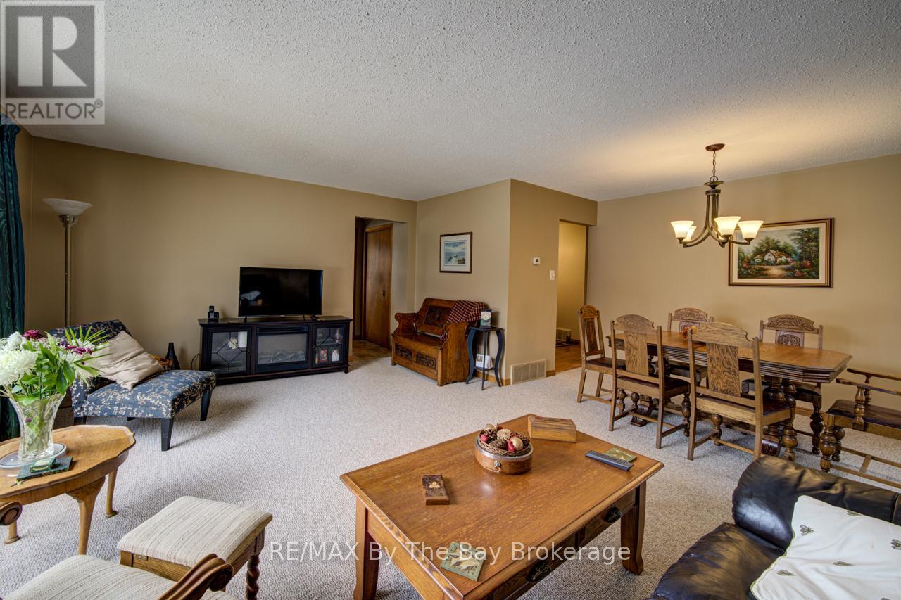 229 Datas Drive E, Clearview, Ontario  L0M 1S0 - Photo 18 - S13101416