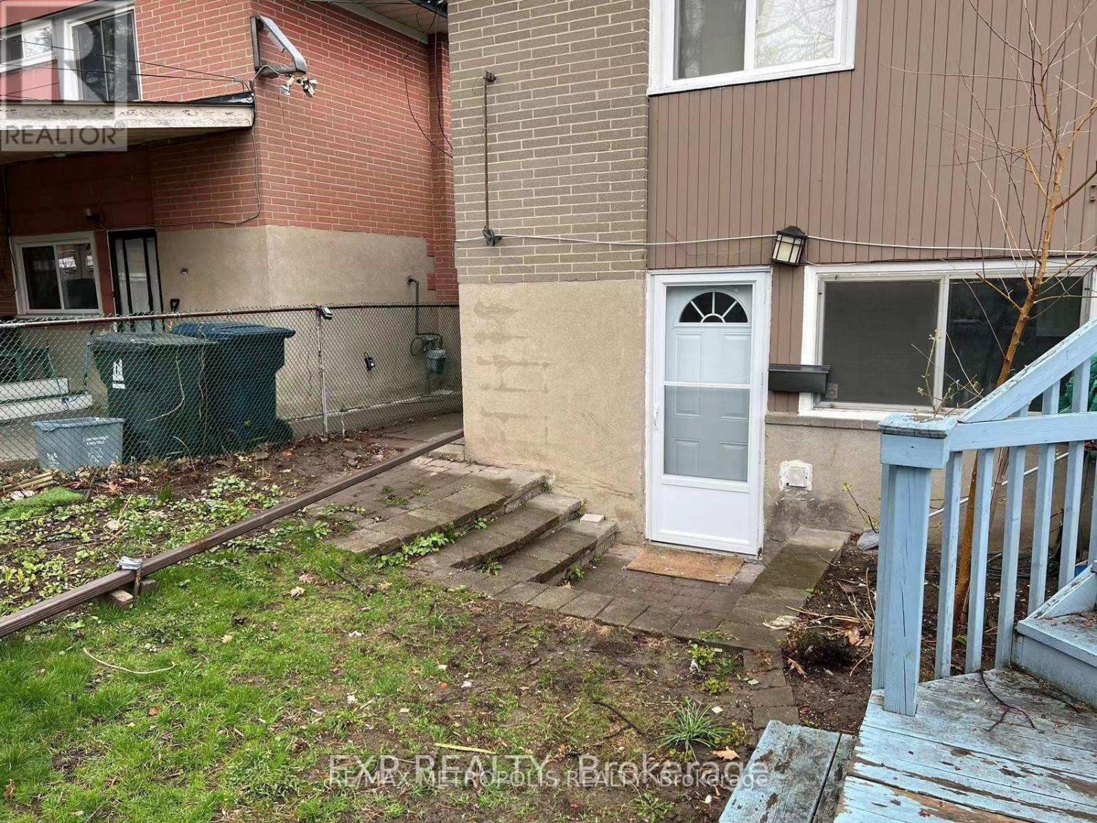 Bsmt - 6 Mid Pines Road, Toronto, Ontario M1G 2L6 - Photo 12 - E13693544