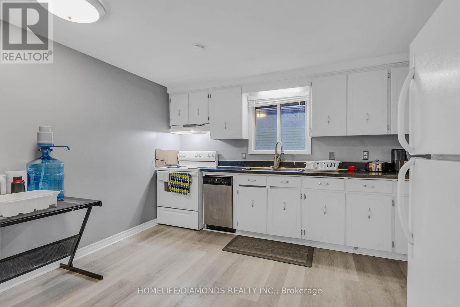 15 Keefer Road, Thorold, Ontario L2V 4M6 - Photo 12 - X13726130
