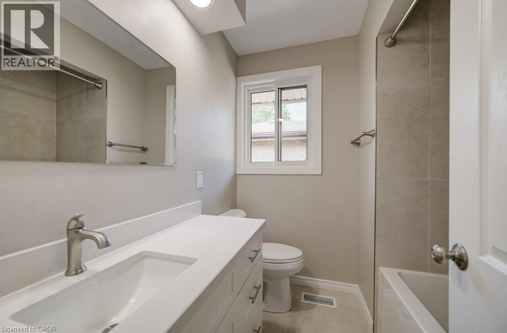55 Elkington Drive, Kitchener, Ontario  N2B 1S1 - Photo 21 - 40857723
