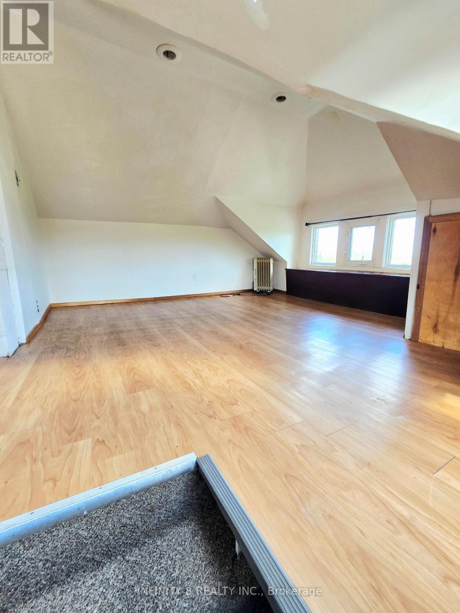 4728 Bridge Street, Niagara Falls, Ontario  L2E 2R8 - Photo 17 - X13726132