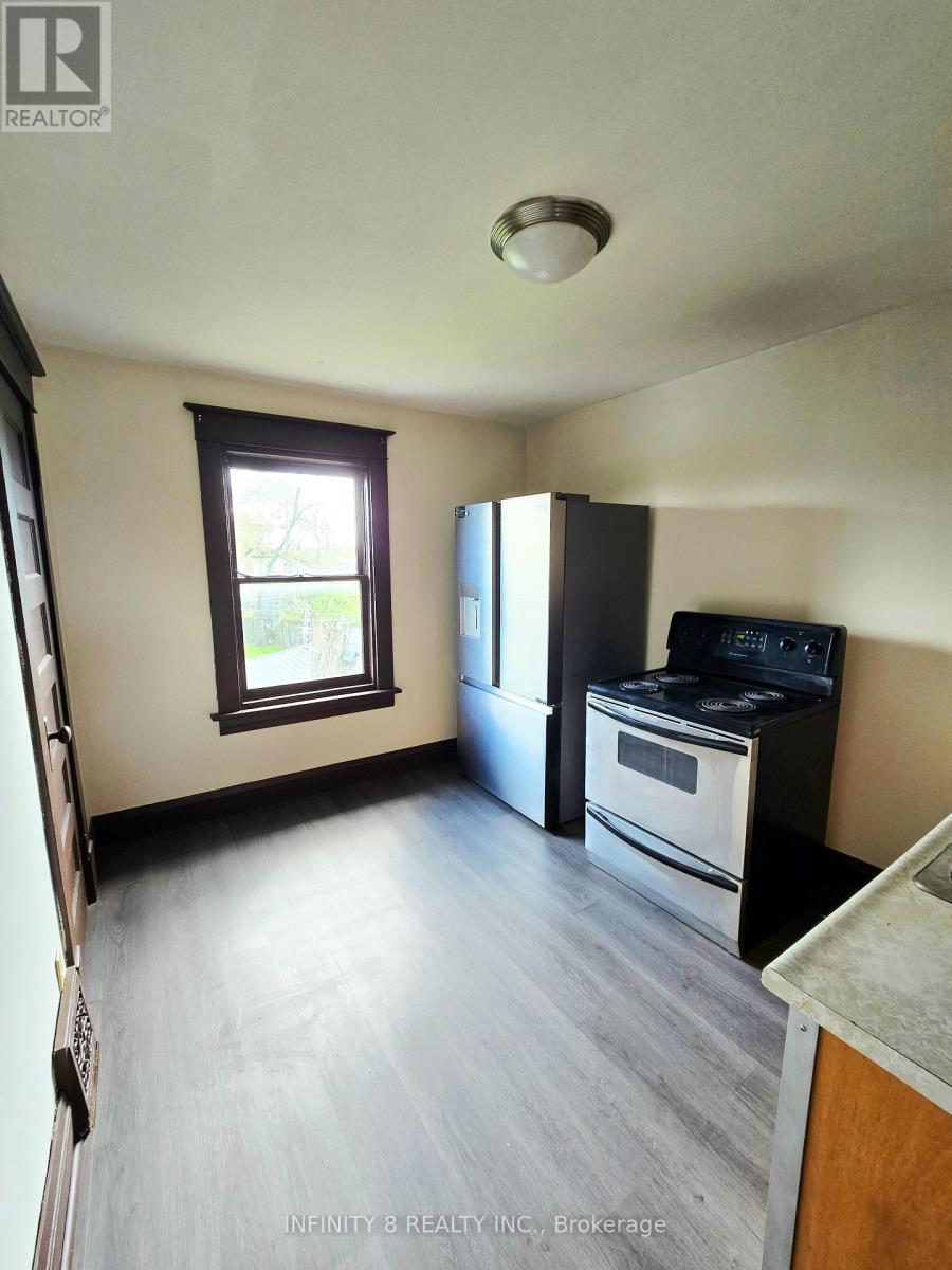 4728 Bridge Street, Niagara Falls, Ontario  L2E 2R8 - Photo 8 - X13726132