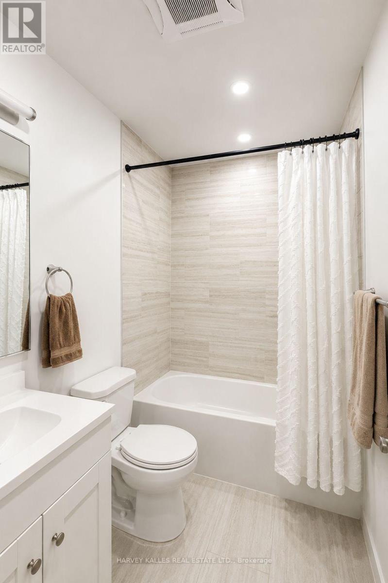 Lower - 557 Crawford Street, Toronto, Ontario  M6G 3J9 - Photo 7 - C13718488