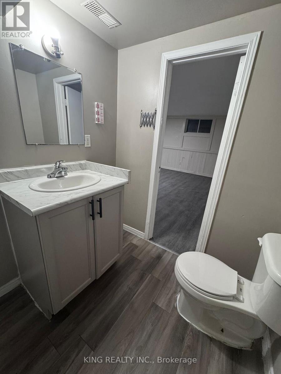 139 Hickling Trail, Barrie, Ontario L4M 5T7 - Photo 8 - S13726154