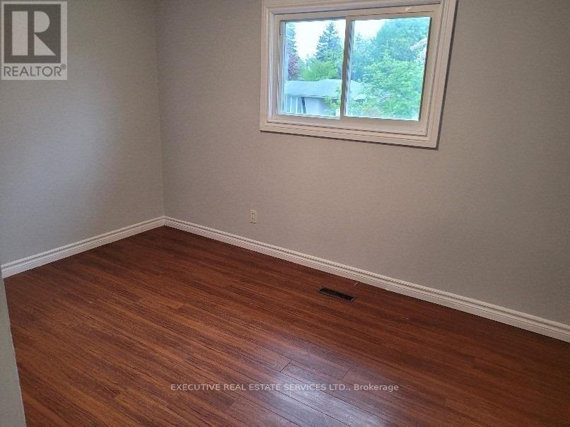 280 Cook Street, Barrie, Ontario  L4M 4H8 - Photo 8 - S13726158