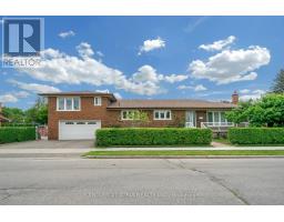 110 HARDING AVENUE, Toronto, Ontario
